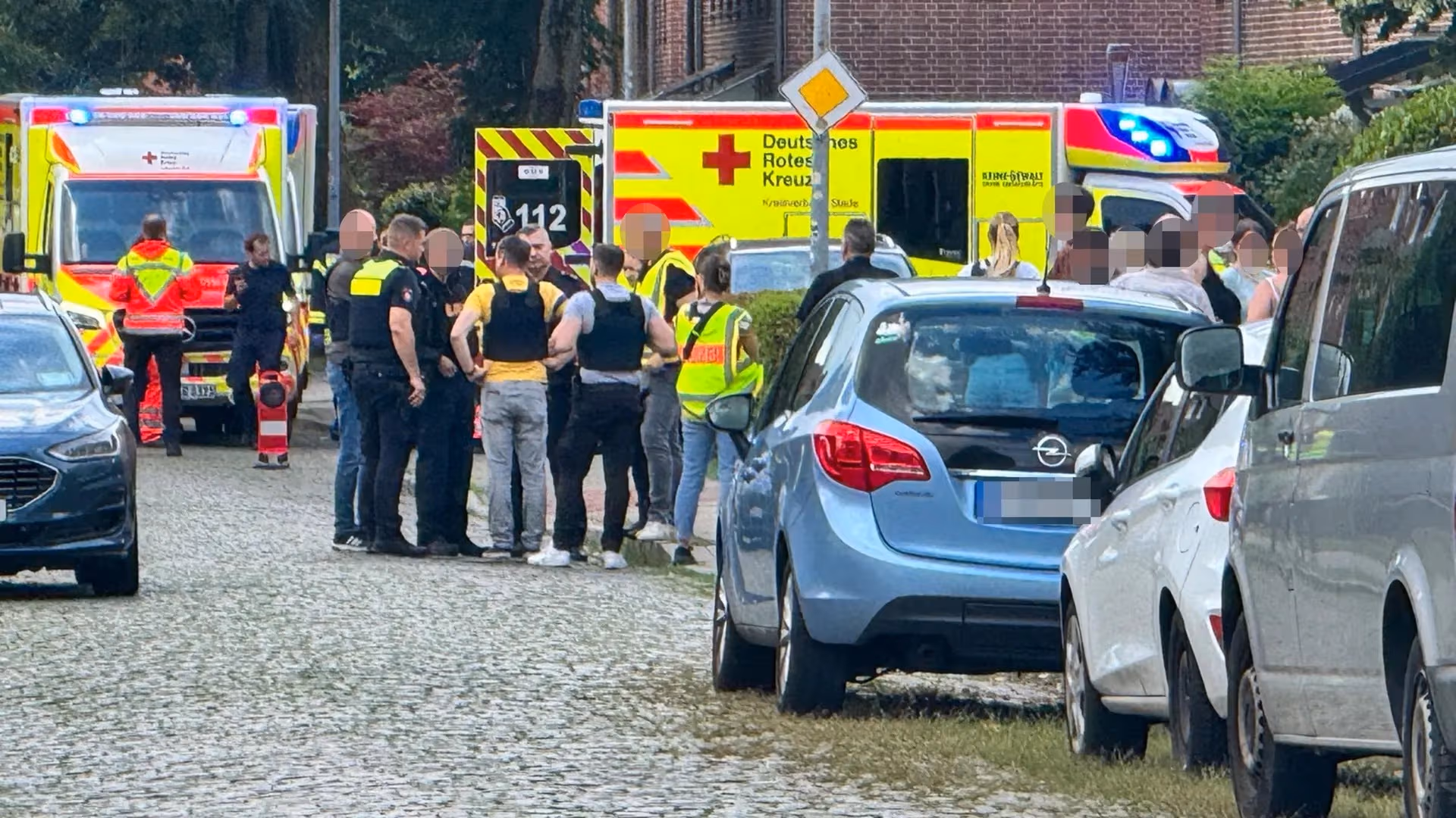 Schüsse in Jugendeinrichtung in Stade: Sechs Tote, drei Festnahmen
