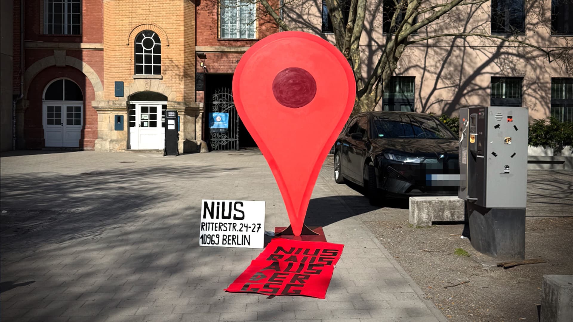Redaktionsgebäude markiert: Die Antifa bläst zum Angriff auf NIUS