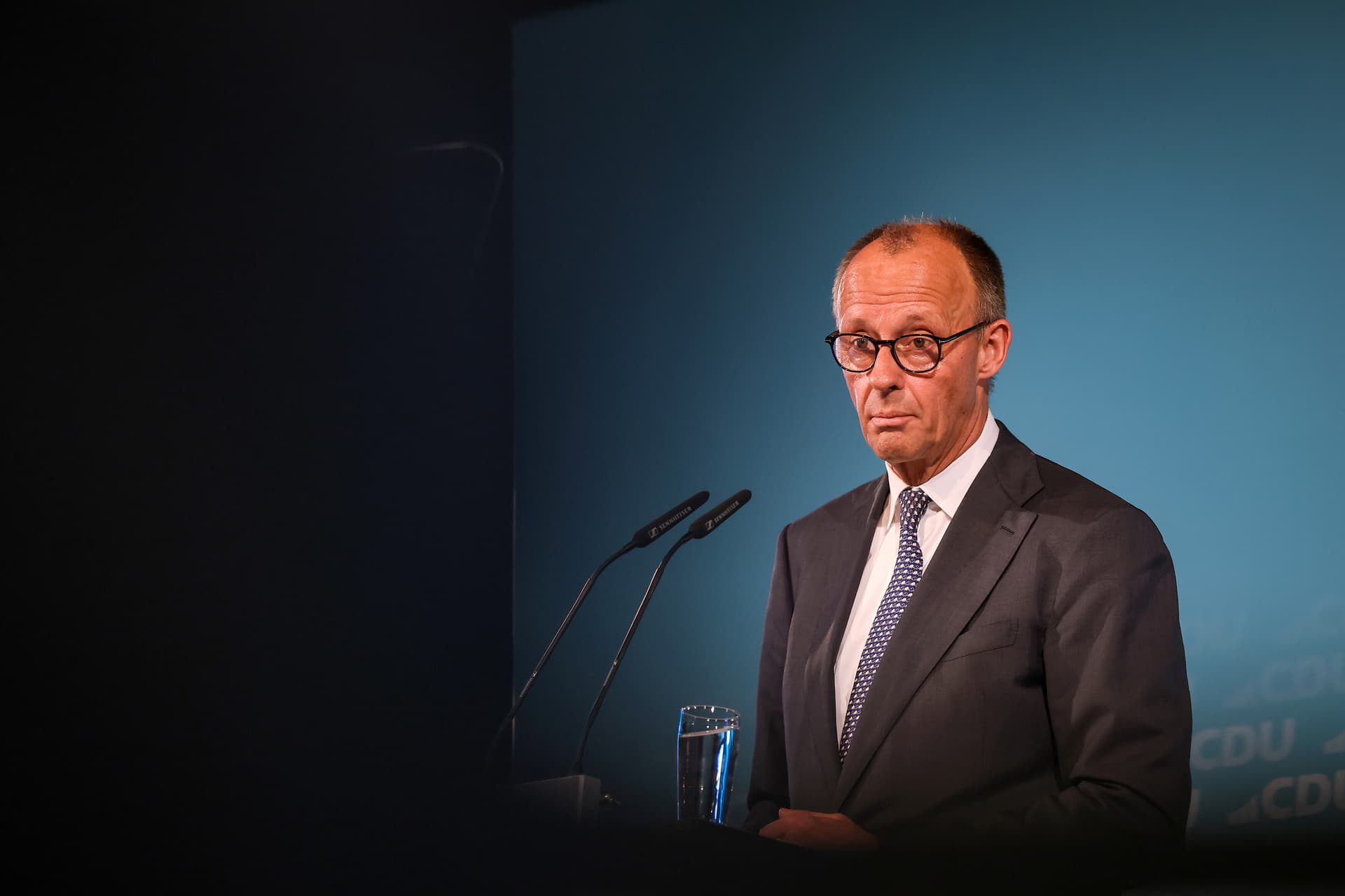 Forsa-Umfrage: Union verliert, FDP erreicht wieder die Fünf-Prozent-Marke