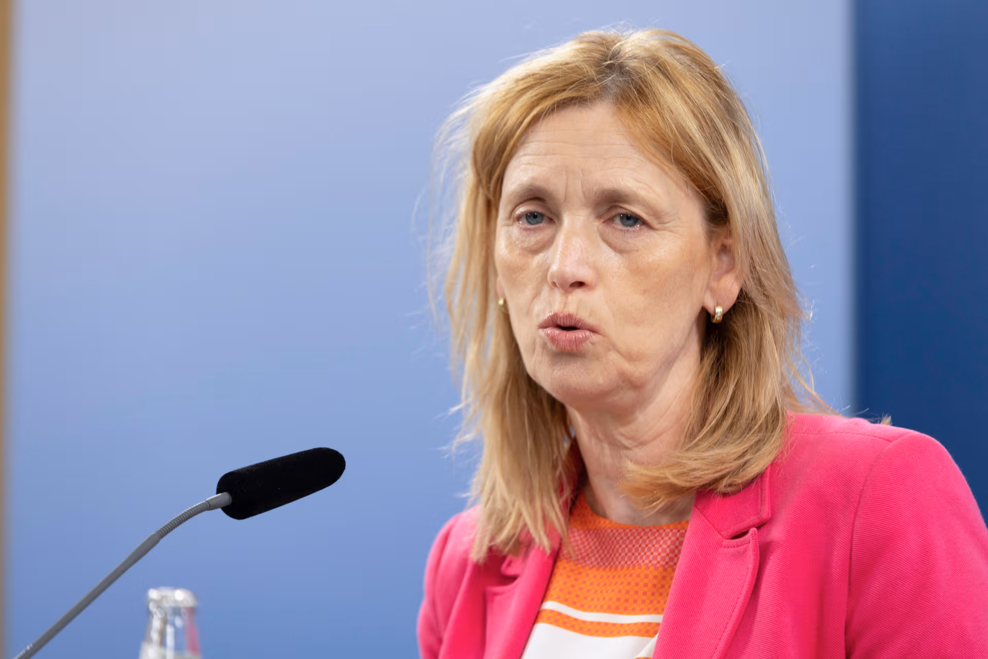 Neue Regeln für „Demokratie leben!“: Prien setzt auf Verfassungsschutz-Check