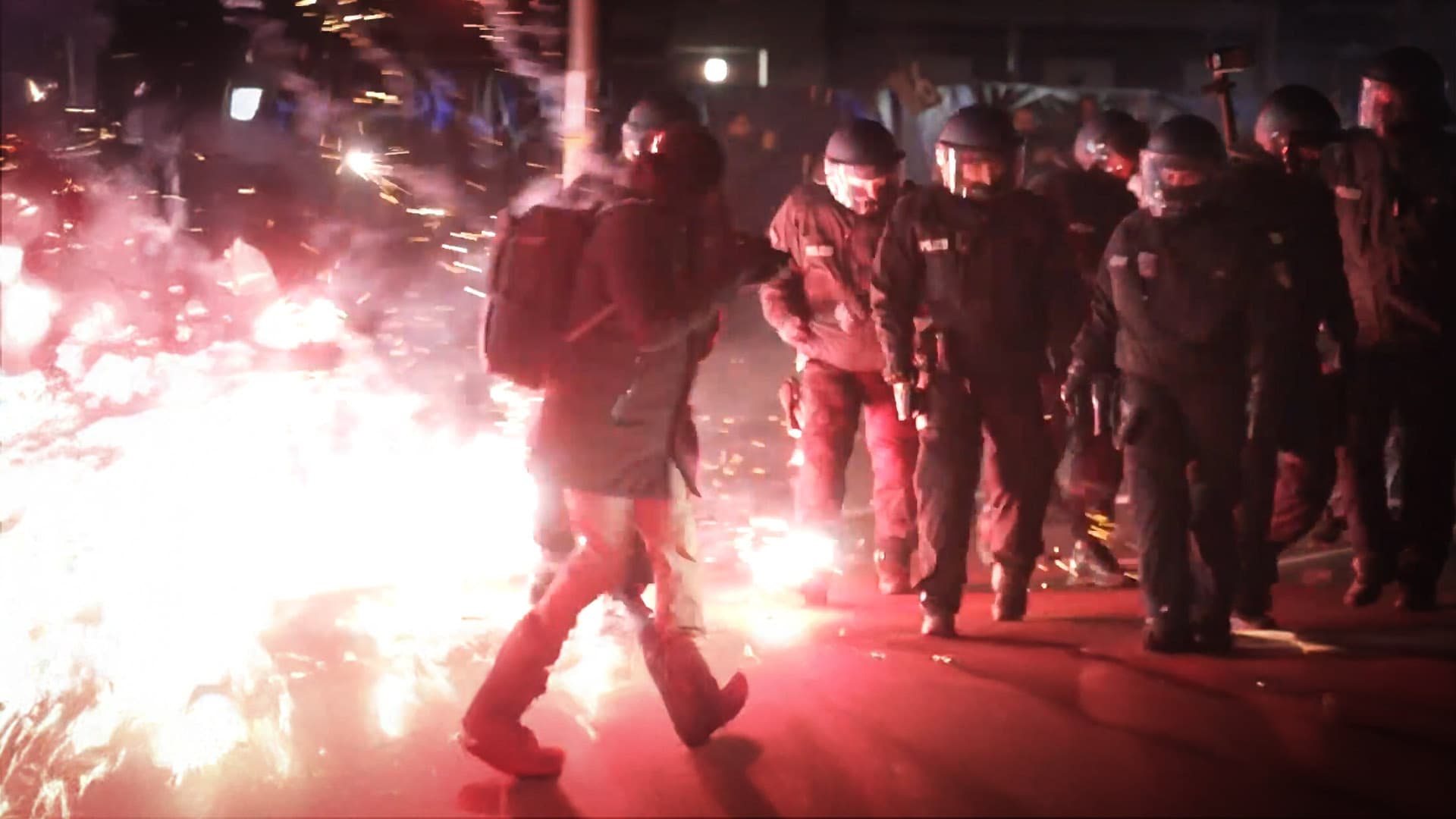 Silvester in Berlin: Kugelbomben, Polen-Böller und 4300 Polizisten im Einsatz