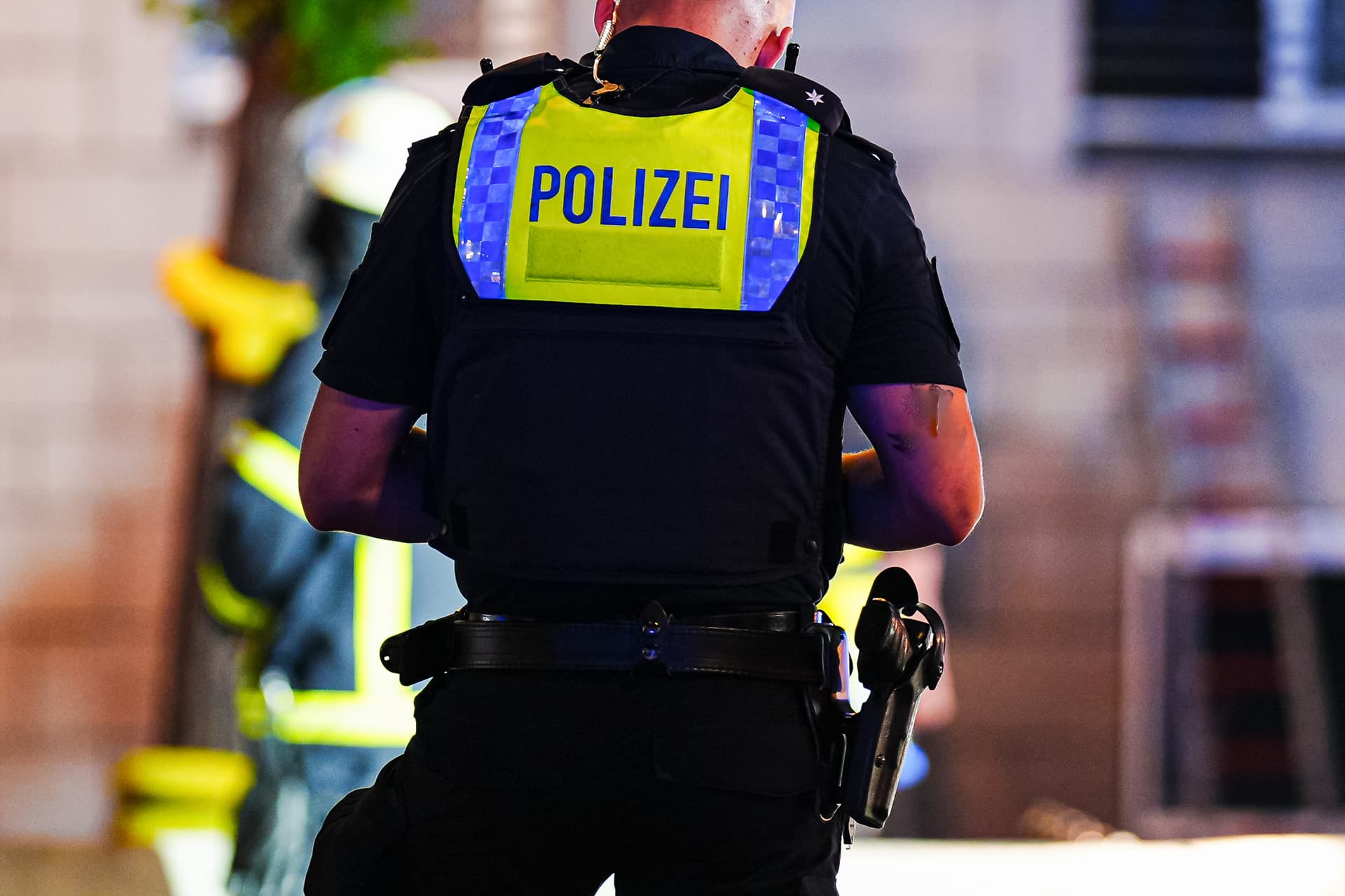 Groß-Razzia gegen Sozial-Plünderer! Polizei stürmt Asylunterkunft in Hamburg