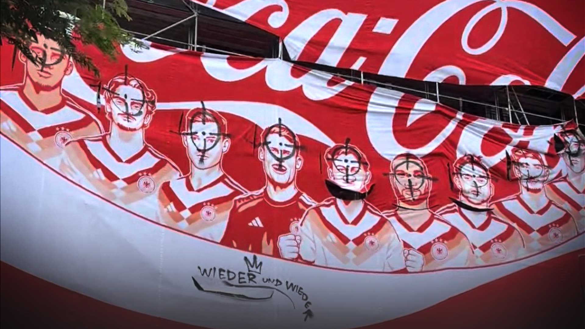 Unbekannte schmieren Fadenkreuze auf unsere WM-Stars